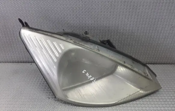 Ford Focus Headlight/headlamp