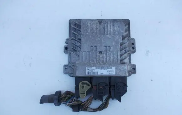 Ford C-MAX II Engine control unit/module AV6112A650YE S180133002E