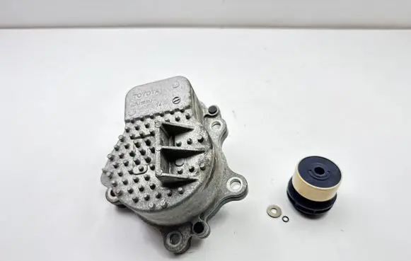Toyota Prius+ (ZVW40) Water pump 161A029015