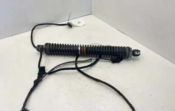 BMW 7 F01 F02 F03 F04 Tailgate/trunk strut/damper
