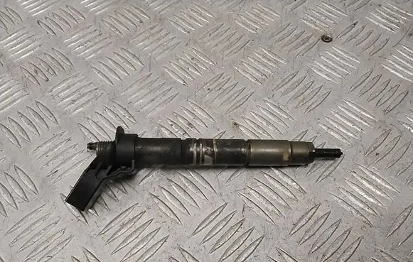 Mercedes-Benz E W212 Fuel injector A6420701187