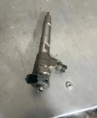 Renault Captur II Fuel injector 0445876882 EEE9EE1029H