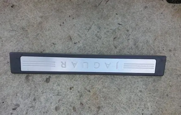 Jaguar XF Front sill trim cover 8X2313201AF