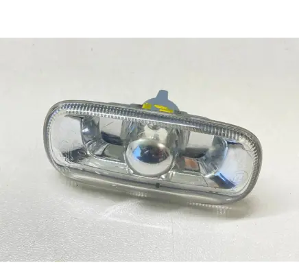 Audi A4 S4 B7 8E 8H Front fender indicator light 8E0949127