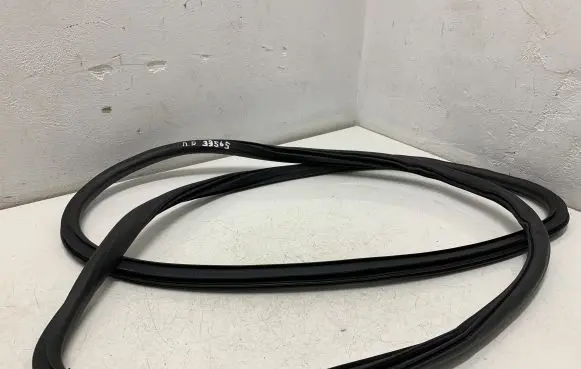 Front door rubber seal