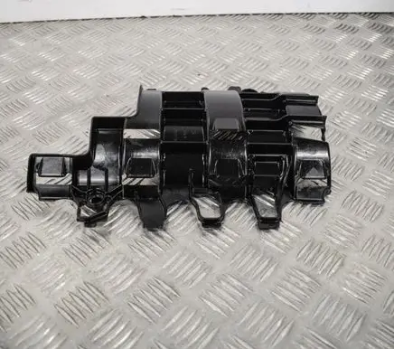 Volkswagen Golf VII Other engine bay part 04L103623E