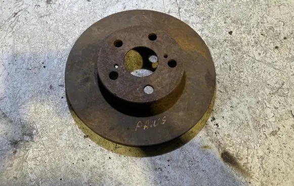 Toyota Prius (XW20) Front brake disc