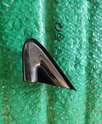 Hyundai Santa Fe Fender end trim 