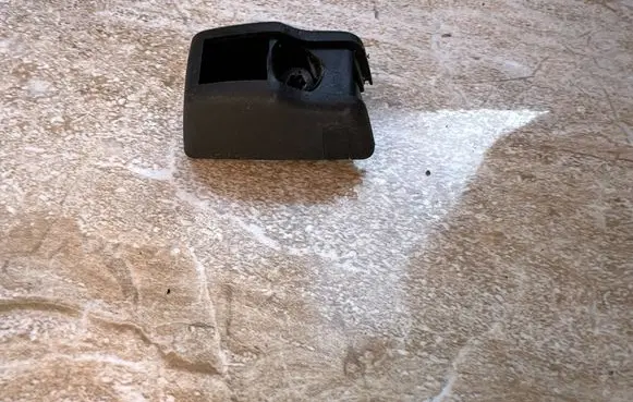 Maserati Levante Sun visor clip/hook/bracket 670047393