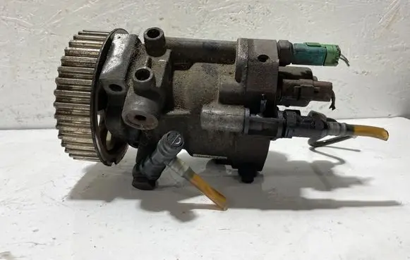 Fuel injection high pressure pump