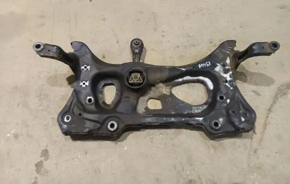 Seat Leon (5F) Front subframe 