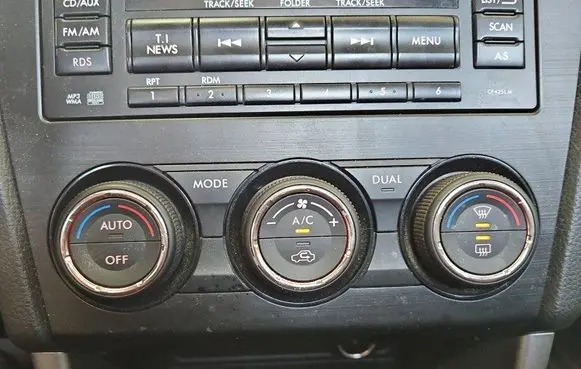 Subaru Forester SJ Climate control/heater control trim 72311SG100 IMPRK1457724