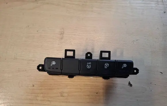 Hyundai i10 Other switches/knobs/shifts 93300-K7010