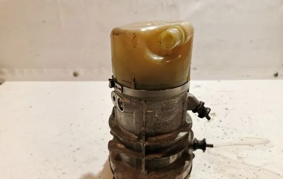 Volvo V60 Power steering pump 31406709