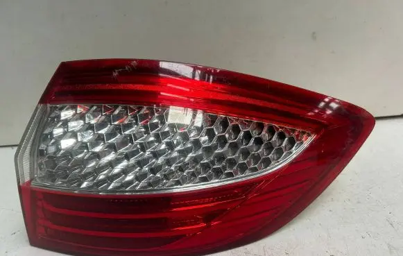 Ford Mondeo MK IV Rear/tail lights 7S7113404B 0374D