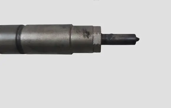 Volkswagen PASSAT B6 Fuel injector 03L130277 0445116030