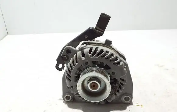 Chevrolet Silverado Generator/alternator 13552637