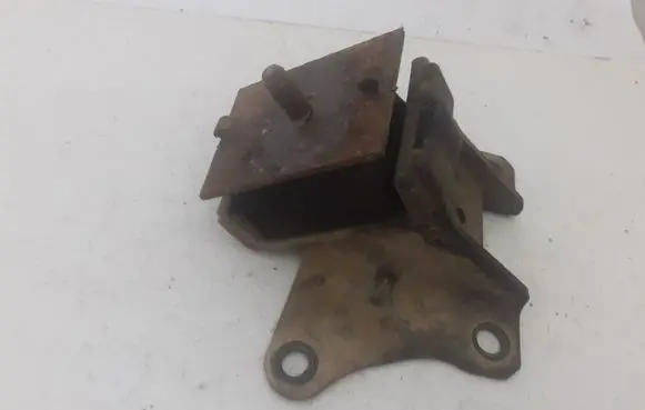 Ford Ranger Engine mount bracket 5031521 2M346038AD