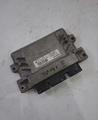 Renault Twingo II Engine control unit/module ECU 8200774747