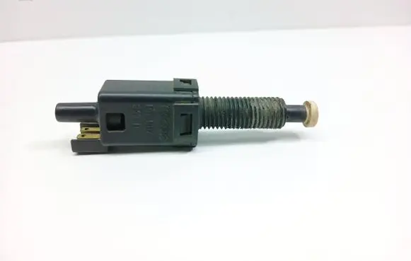 Audi A4 S4 B5 8D Clutch pedal sensor 343B 811907