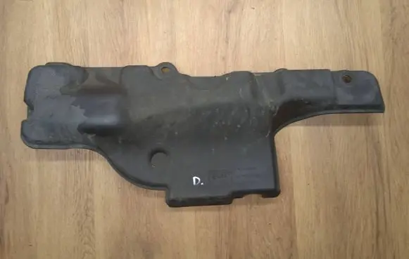 Maserati Ghibli Other engine bay part 6700092330 35370