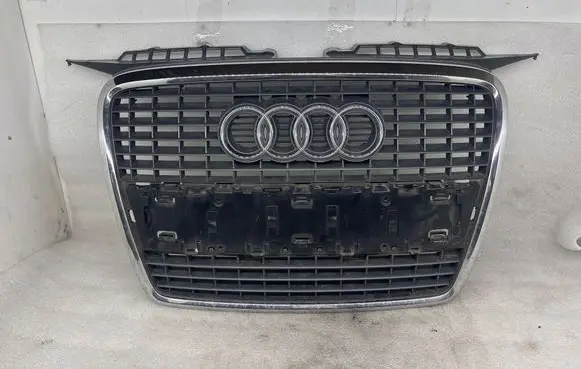 Audi A3 S3 8P Front bumper upper radiator grill 8P4853651