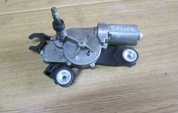 Mazda 3 I Rear window wiper motor 0390201588