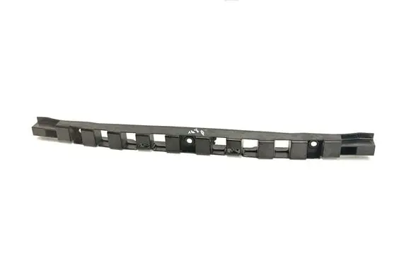 Front bumper mounting bracket