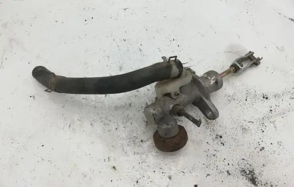 Nissan X-Trail T30 Clutch master cylinder NOCODE