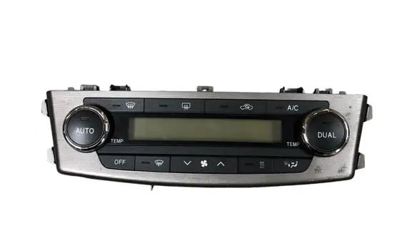 Toyota Avensis T270 Climate control unit 5590005450 0768J