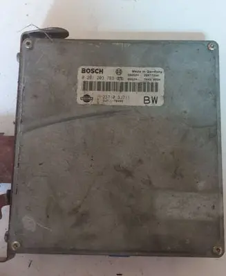 Nissan Primera Engine control unit/module 237103J710 0261203783