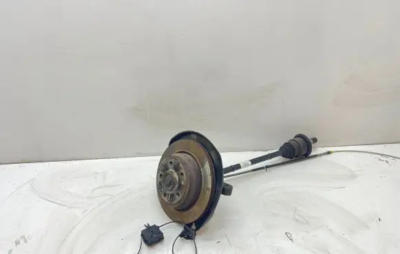 BMW 3 GT F34 Rear wheel hub spindle/knuckle 330114N