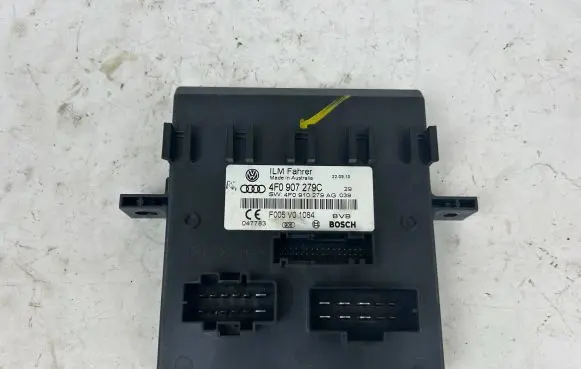 Audi Q7 4L Comfort/convenience module 4F0907279C 4F0910279AG F005V01084