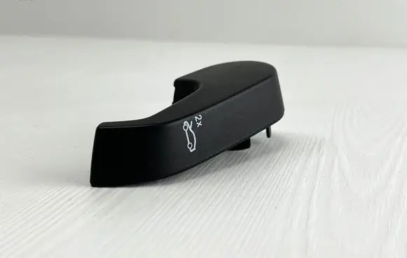 BMW 2 G42 Engine bonnet (hood) release handle 7938323 7943205