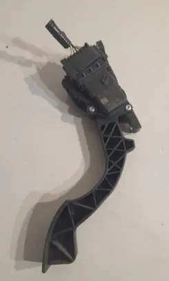 Mazda 3 I Accelerator throttle pedal 4M519F836AH