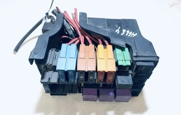 Renault Laguna II Fuse box set 8200003059 318003100