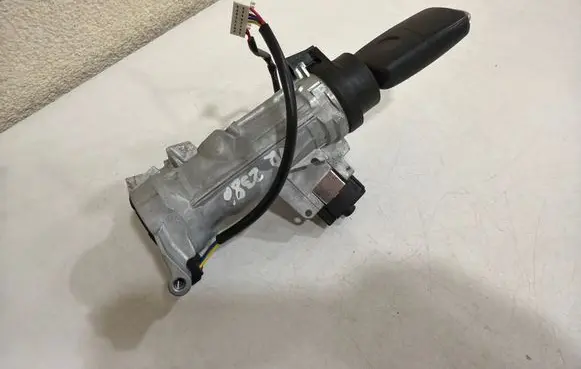 Volkswagen Golf Plus Ignition lock 1K0905851B