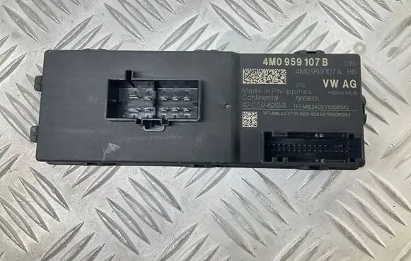Audi A4 S4 B9 Tailgate/trunk control unit/module 4M0959107B