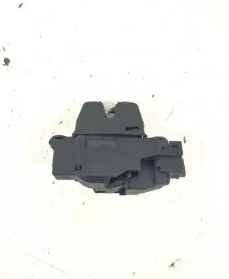 Peugeot 308 Tailgate lock latch 9816195380