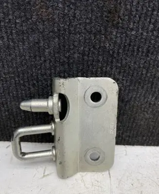 Mercedes-Benz Sprinter W906 Rear door lock loop/hook striker A9067400032
