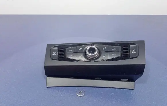 Audi A4 S4 B9 Climate control unit 8K1820043AT