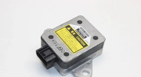 Lexus GS 300 350 430 450H Acceleration sensor 8918330070