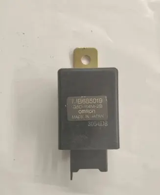 Mitsubishi Pajero Other relay MB685019 G8D114M2B