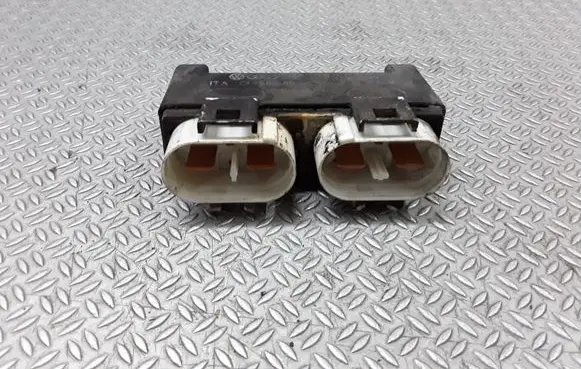 Volkswagen Sharan Coolant fan relay 5836000