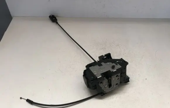 Renault Modus Rear door lock