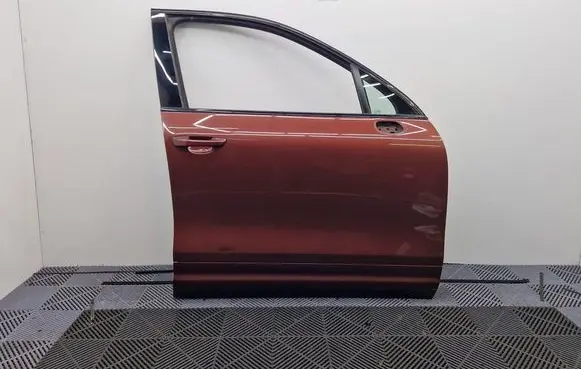 Porsche Cayenne (92A) Front door 7P0831312B