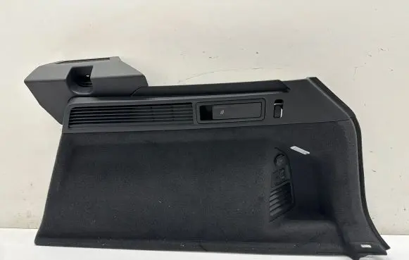 Volkswagen Touareg III Trunk/boot side trim panel 760867038C
