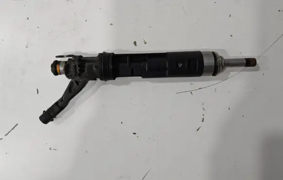 Porsche Boxster 982 Fuel injector 9A211031602