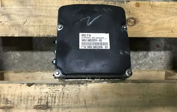 BMW 5 F10 F11 ABS Pump 6851376