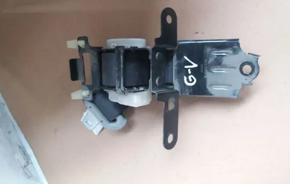 Honda FR-V Middle seatbelt (rear) 35843HD01